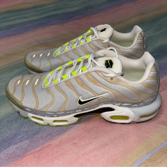 Nike Air Max Plus 'Reflective Logo' White Sneaker men’s size 12 -  DB0682-002 - Picture 1 of 9